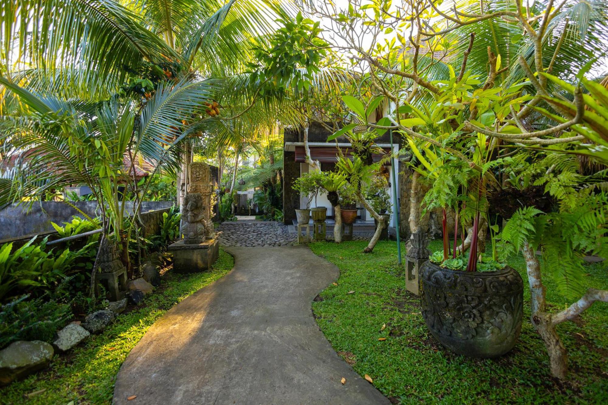 Prabhu Ubud Villa Exterior foto